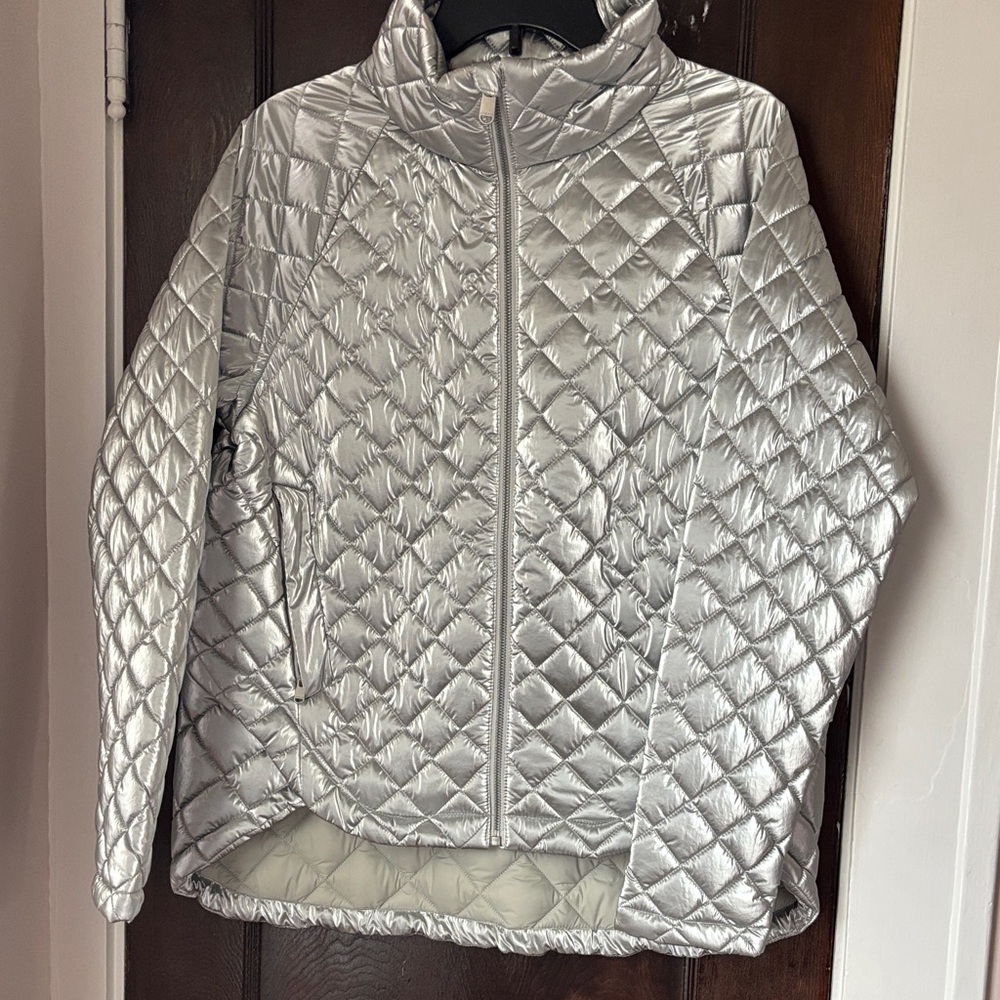 Women's Silver Quilted Jacket Athleta size Small